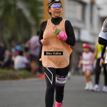 Runner Photo 7825314