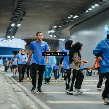 Runner Photo 7825324