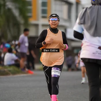 Runner Photo 7825337
