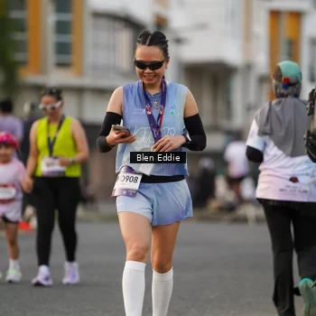 Runner Photo 7825342