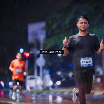 Runner Photo 7825351