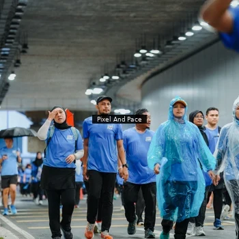 Runner Photo 7825371
