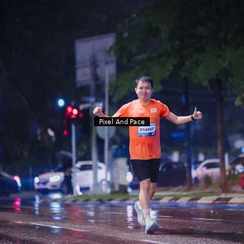Runner Photo 7825378