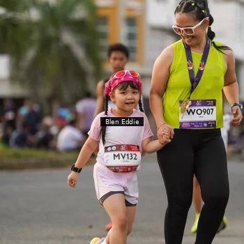 Runner Photo 7825403