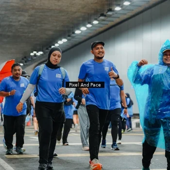 Runner Photo 7825404
