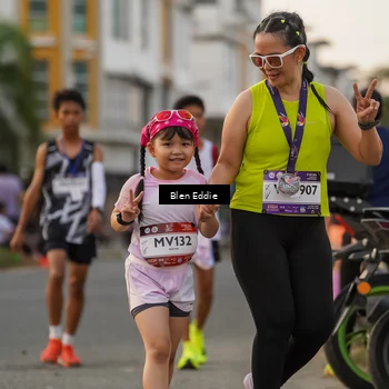 Runner Photo 7825425