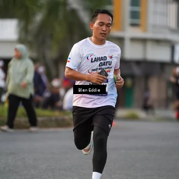 Runner Photo 7825484