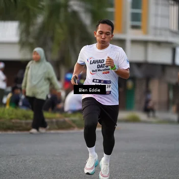 Runner Photo 7825487