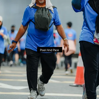 Runner Photo 7825499