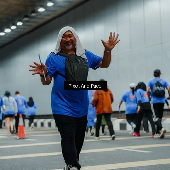 Runner Photo 7825518