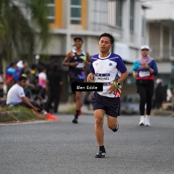 Runner Photo 7825529