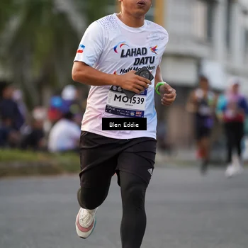 Runner Photo 7825530