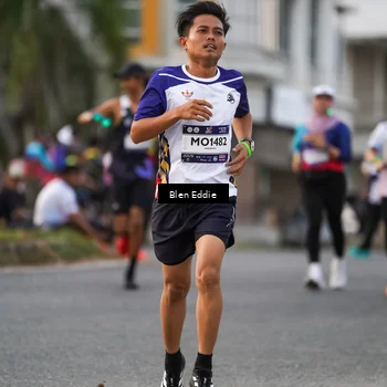 Runner Photo 7825533