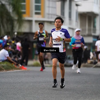 Runner Photo 7825541
