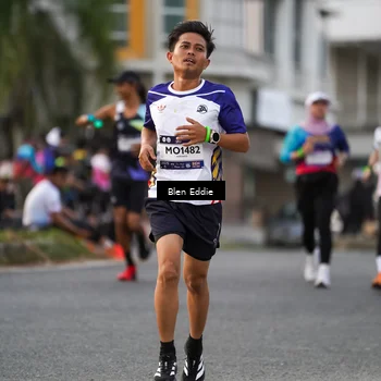 Runner Photo 7825551