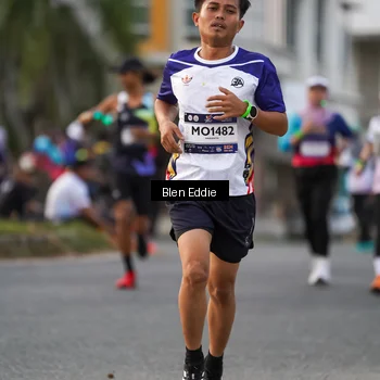 Runner Photo 7825567
