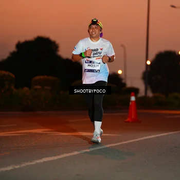 Runner Photo 7825653