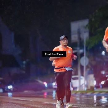Runner Photo 7825658