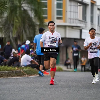 Runner Photo 7825668