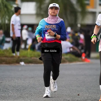 Runner Photo 7825669