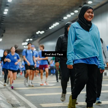 Runner Photo 7825678