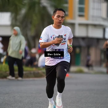 Runner Photo 7825692
