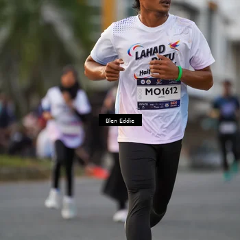 Runner Photo 7825717