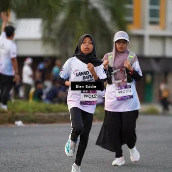 Runner Photo 7825735