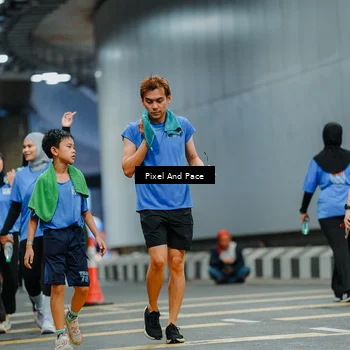 Runner Photo 7825741