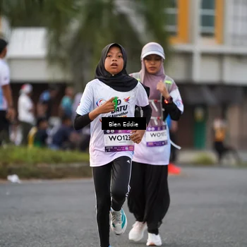 Runner Photo 7825742