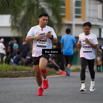 Runner Photo 7825750