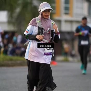 Runner Photo 7825754