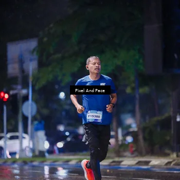 Runner Photo 7825758