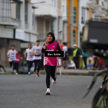 Runner Photo 7825784