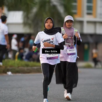 Runner Photo 7825785