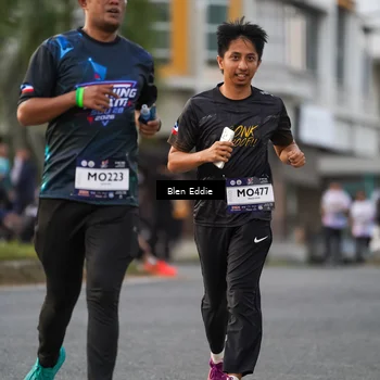 Runner Photo 7825793