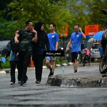 Runner Photo 7825802