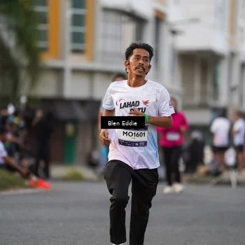 Runner Photo 7825830