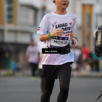 Runner Photo 7825836