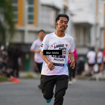 Runner Photo 7825846