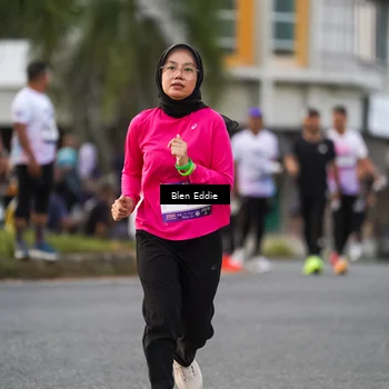 Runner Photo 7825870