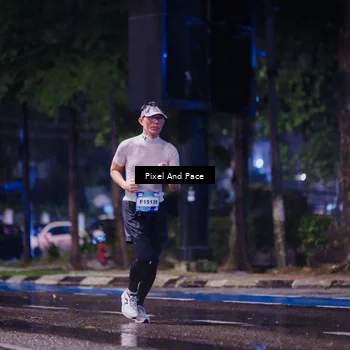 Runner Photo 7825902