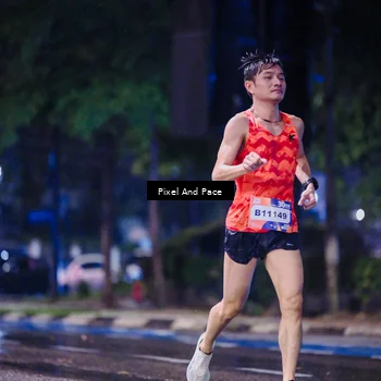 Runner Photo 7825912