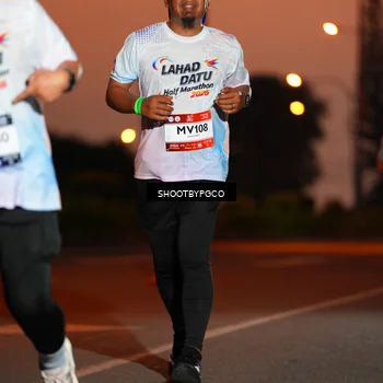 Runner Photo 7825913