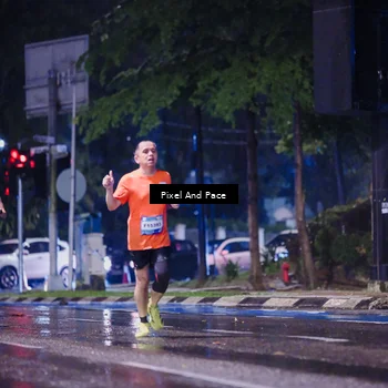 Runner Photo 7825916