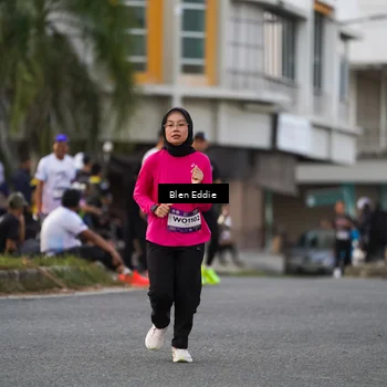 Runner Photo 7825918