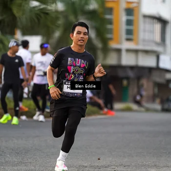 Runner Photo 7825946