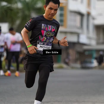 Runner Photo 7825955