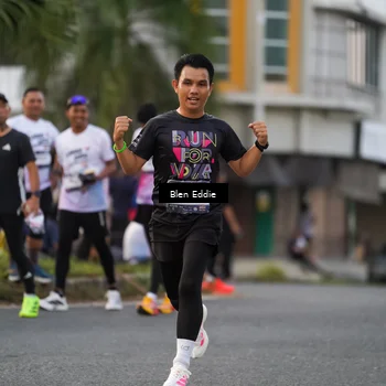 Runner Photo 7825959