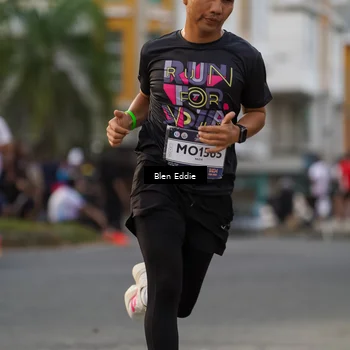 Runner Photo 7825961